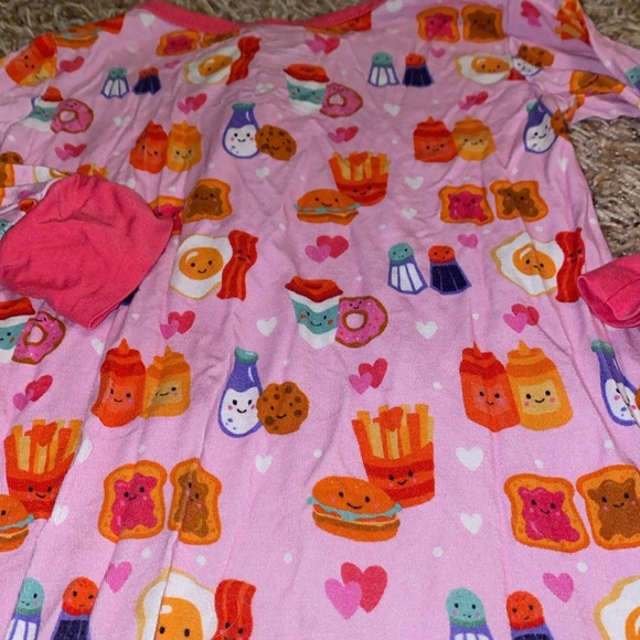 LITTLE BUM BUMS SLEEPER - Picture 5 of 5